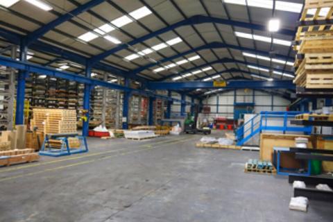 Warehouse to rent, First Ave Kingswinford DY6 7NA