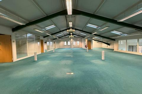 Office to rent, Bullington Ln Sutton Scotney SO21 3QQ
