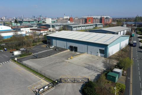 Distribution warehouse to rent, Barton Dock Rd Manchester M32 0YL