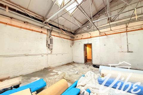Office to rent, 95 Vale Rd London N4 1TG