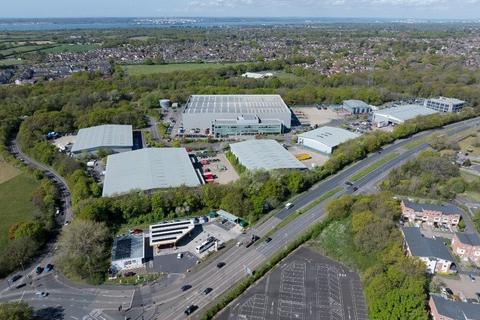 Warehouse to rent, Kites Croft Business Park Fareham PO14 4LW
