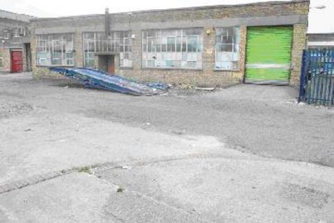 Warehouse to rent, 5 Boundary Rd Wembley HA9 7NA