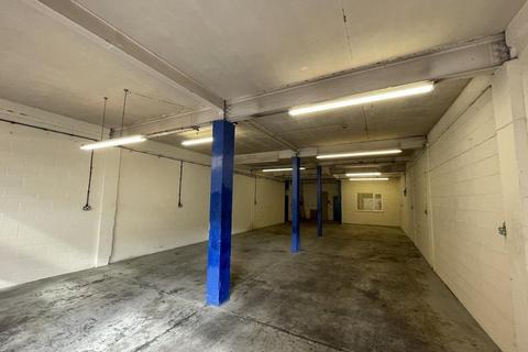Warehouse to rent, Whieldon Rd Stoke On Trent ST4 4JP