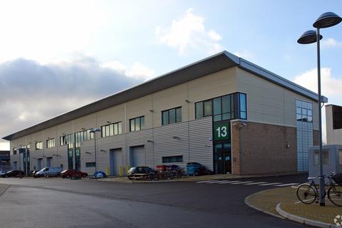 Industrial unit to rent, 43-47 Glengall Rd London SE15 6NJ