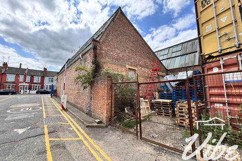 Warehouse to rent, 167 Hermitage Road London N4 1LZ