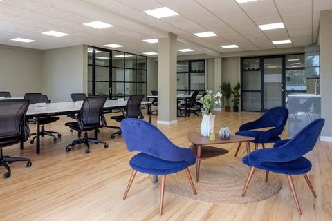 Office to rent, 535 Kings Rd London SW10 0SZ