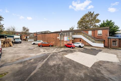 Industrial development to rent, 95A Linaker St Southport PR8 5BU
