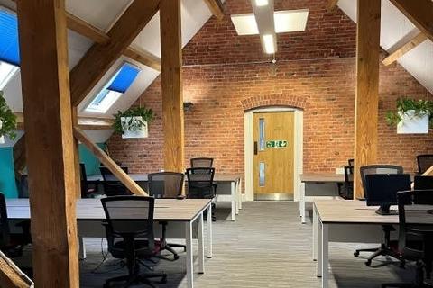 Office to rent, Old Park Rd Crewe CW1 5UE