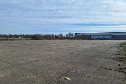 Land to rent, Hooton Park Ellesmere Port CH65 1BR