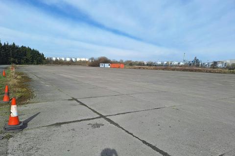 Land to rent, Hooton Park Ellesmere Port CH65 1BR