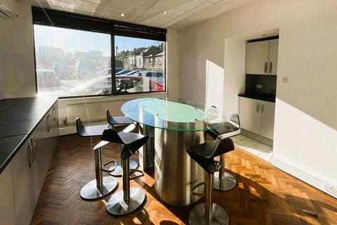 Office to rent, 85-87 Richford St London W6 7HJ