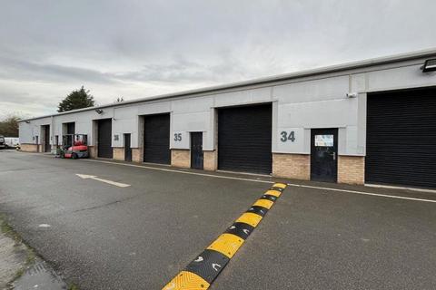 Warehouse to rent, Moorside Colchester CO1 2ZF
