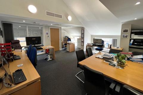 Distribution warehouse to rent, 7-8A Spital Rd Maldon CM9 6TR