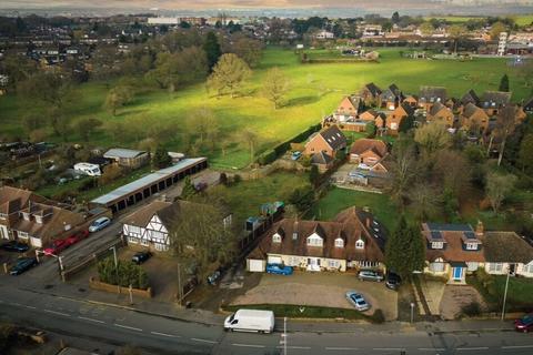 Land for sale, 122 Ashcroft Rd Luton LU2 9AX