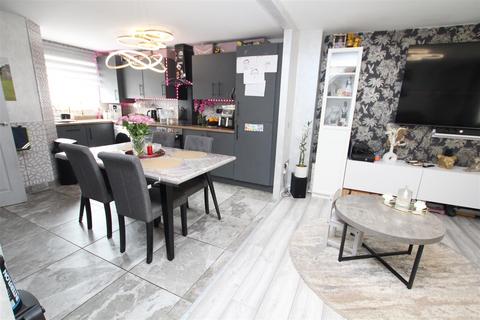 undefined, Ranelagh Avenue, Ravenscliffe