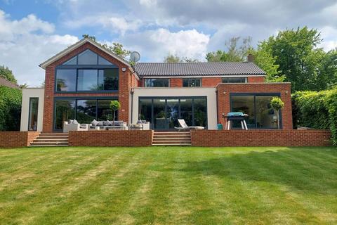 7 Rookery Close, Fetcham, Leatherhead, KT22 9BG