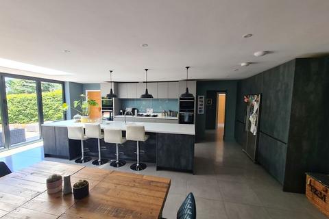 7 Rookery Close, Fetcham, Leatherhead, KT22 9BG