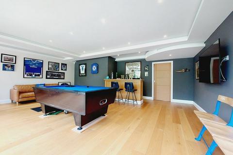 7 Rookery Close, Fetcham, Leatherhead, KT22 9BG