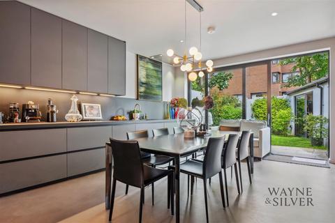 3 bedroom detached house to rent, North End Road, Hampstead, London, NW11