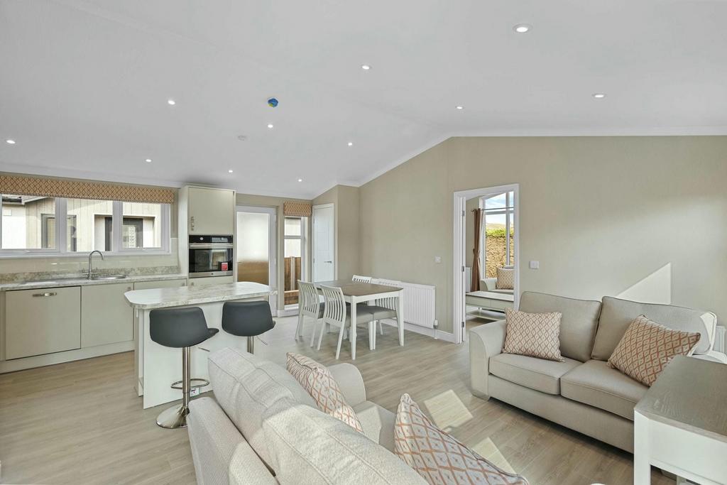 Kitchen, Lounge, Diner