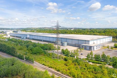 Distribution warehouse to rent, Europa Way Sheffield S9 1TQ