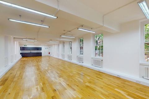Office to rent, 1-10 Staple Inn Buil London WC1V 7QH