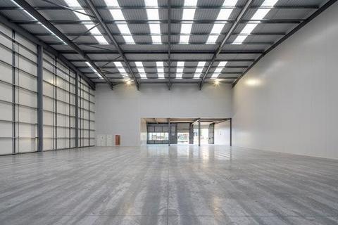 Distribution warehouse to rent, White Hart Ln London N17 7RP