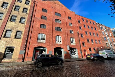 Office to rent, 13 Queen Sq Bristol BS1 4NT