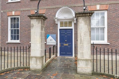 Office to rent, 43 Queen Sq Bristol BS1 4QP