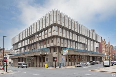 Office to rent, 27 King St Leeds LS1 2HL