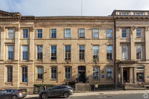 Office to rent, 204-206 Bath St Glasgow G2 4HW