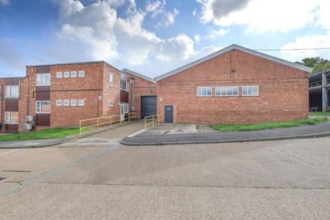 Warehouse to rent, Mace Ln Ashford TN24 8PE