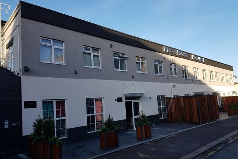 Warehouse to rent, Vale Rd London N4 1TF
