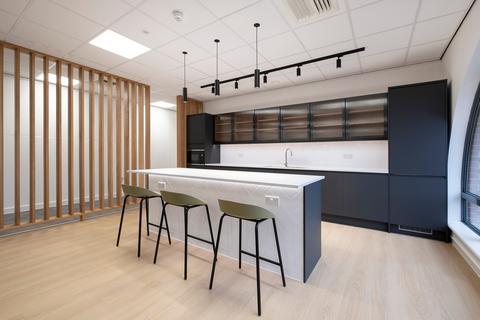 Office to rent, 3 Warwick Pl Uxbridge UB8 1PE