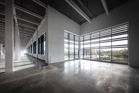 Industrial development to rent, Segro V-Park Grand Union Wembley HA0 1NW
