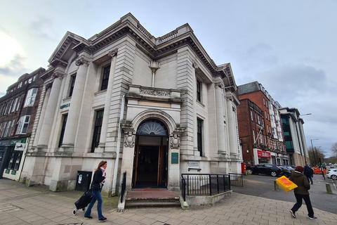 Retail property (high street) to rent, 1 Calthorpe Rd Birmingham B15 1RA