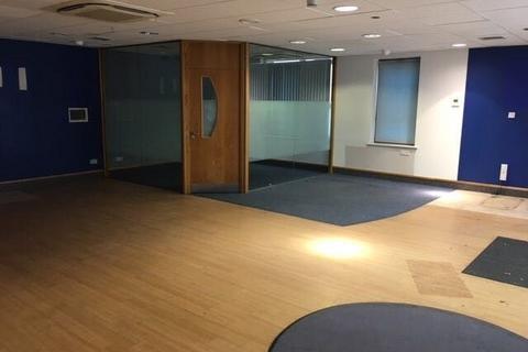 Office to rent, Chalfont Way Reading RG6 5SY