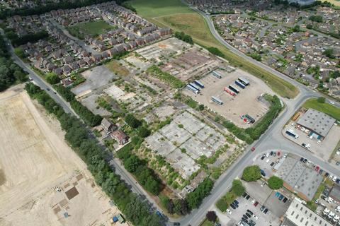 Land to rent, Manston Ln Leeds LS15 8FW