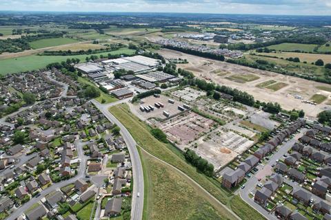 Land to rent, Manston Ln Leeds LS15 8FW
