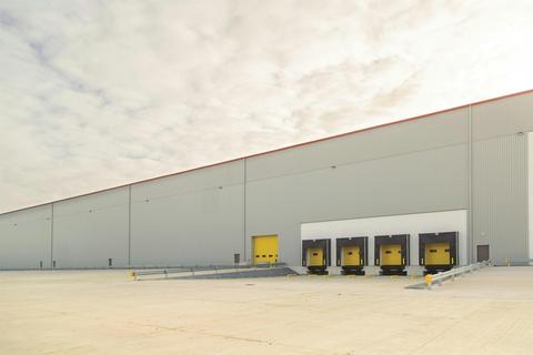 Distribution warehouse to rent, E Lancashire Rd Liverpool L33 7TU
