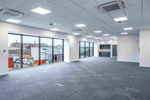 Warehouse to rent, Valor Park London N17 0XL