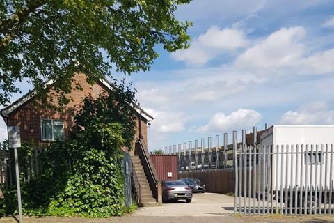 Office to rent, 31 Bridge Rd London N22 7SN