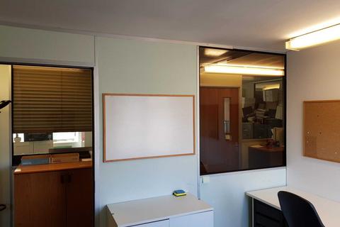 Office to rent, 31 Bridge Rd London N22 7SN
