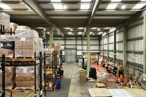 Warehouse to rent, Leafield Way Corsham SN13 9SW