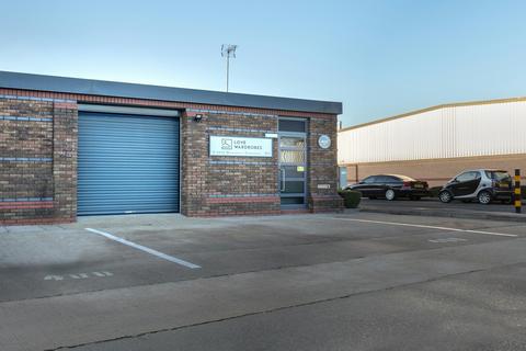 Warehouse to rent, 400 Montrose Ave Slough SL1 4TJ