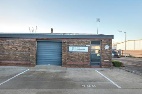 Warehouse to rent, 400 Montrose Ave Slough SL1 4TJ