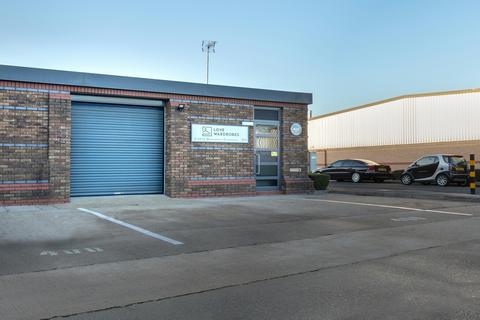 Warehouse to rent, 400 Montrose Ave Slough SL1 4TJ