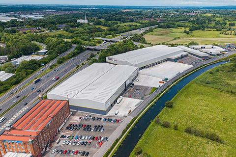 Industrial unit to rent, Botany Bay Chorley PR6 9AF