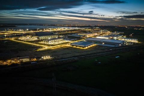 Property to rent, The Manorway Stanford Le Hope SS17 9PD