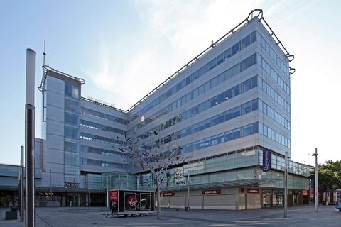 Property to rent, High St Slough SL1 1DG